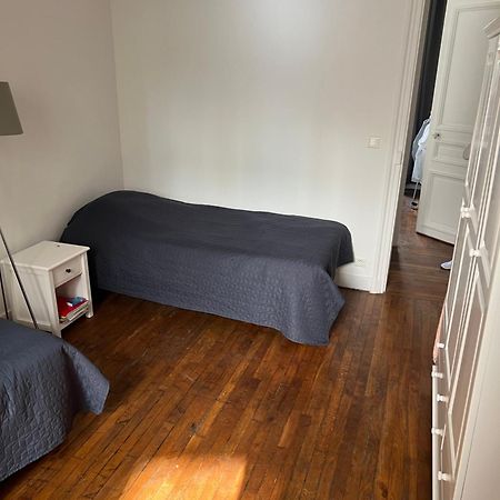 Paris - Etoile - rue des Acacias Lejlighed Eksteriør billede